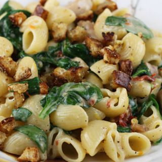 Pasta With Mascarpone, Chicken, Sun-Dried Tomatoes & Spinach