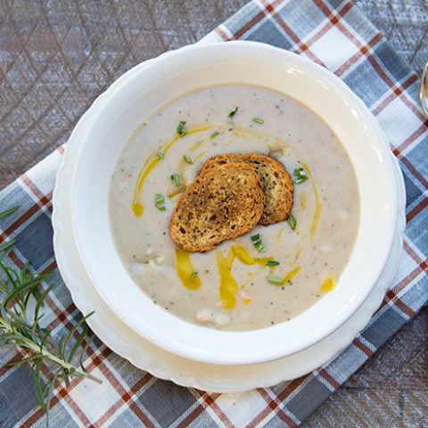 Creamy Cannellini & Rosemary Soup