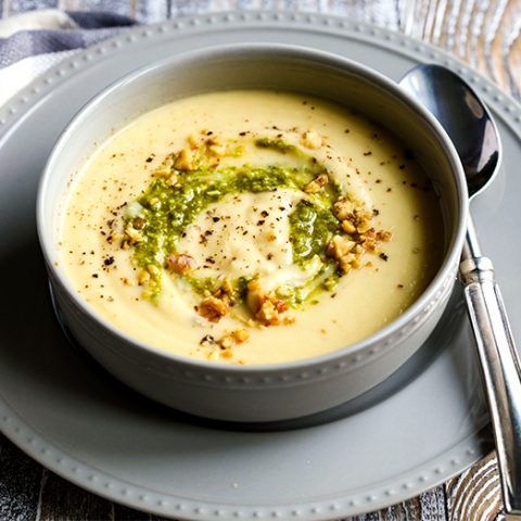 Roasted Parsnip & Garlic Soup