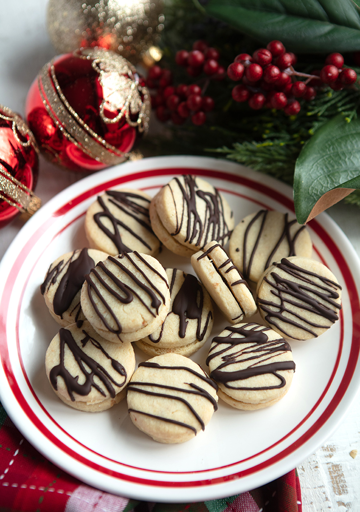 Hazelnut Shortbread Sandwich Cookies Italian Food Forever